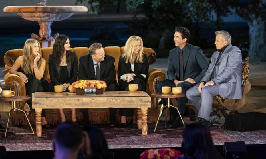 Jennifer Aniston, Courteney Cox, Matthew Perry, Lisa Kudrow, David Schwimmer and Matt LeBlanc in a scene from the Friends reunion special. 