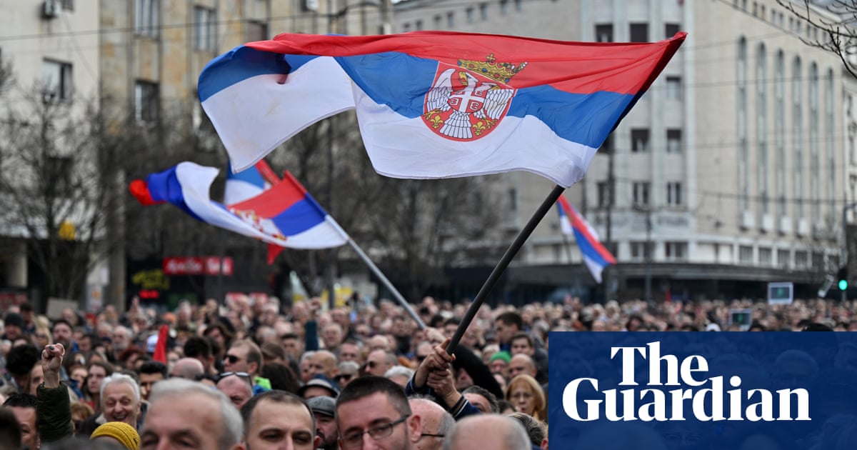 Сръбският опозиционен лидер остана частично парализиран от нападение, казва семейството