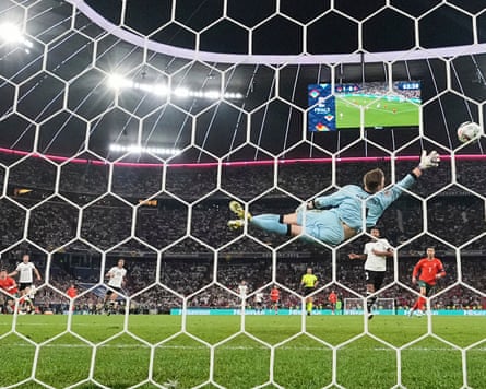 Francisco Conceiçao (bottom left) beats Marc-André ter Stegen with a long-range strike.
