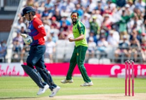 Imad Wasim celebrates.
