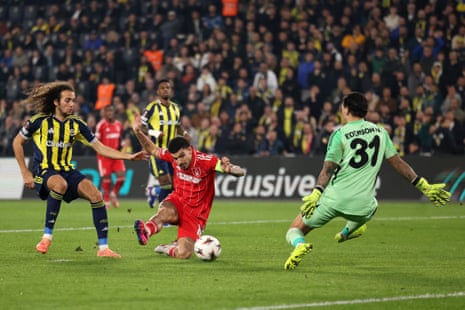 Fenerbahce-Nottingham Forest 0-3 highlights gol Europa League