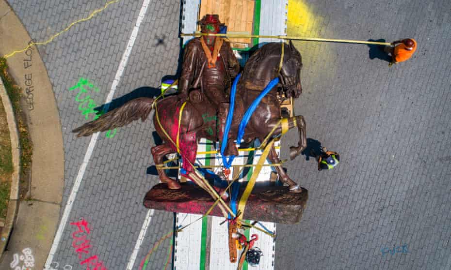 Workers removing a statue of Confederate general JEB Stuart in Richmond, Virginia, July 2020