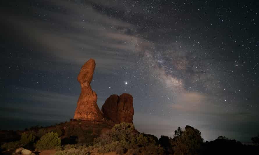 On 21 December, the December solstice, the the planets will look like a giant star as Jupiter and Saturn’s 12 and 29 year orbits bring them together.
