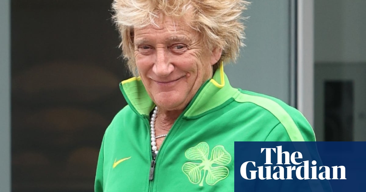 Rod Stewart cancels US tour dates with Glastonbury legends slot weeks away