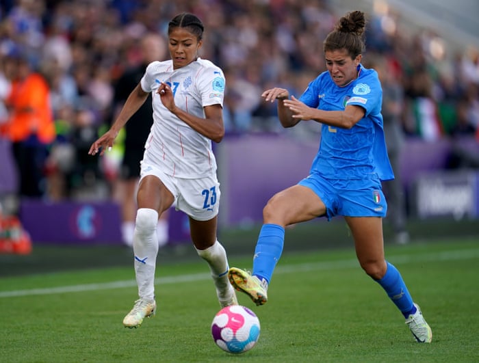 Sveindis Jonsdottir battles with goalscorer Valentina Bergamaschi.