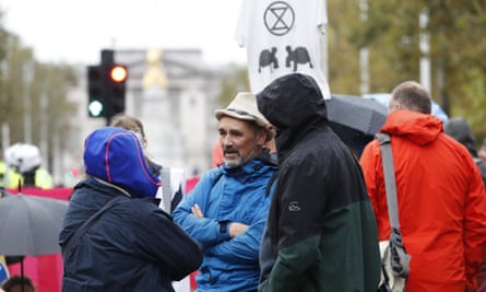 The actor Mark Rylance takes part in the climate demonstration in central London
