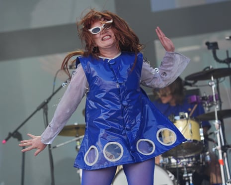 Preposterously CMAT at Glastonbury review – a preposterously fun pop star who will ...
