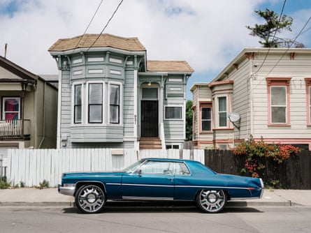 Historic Victorian houses in the West Oakland neighborhood, once affordable, now go on the market for more than $1m.