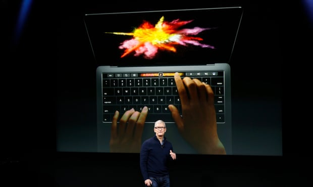 Resultado de imagen para macbook pro touch bar