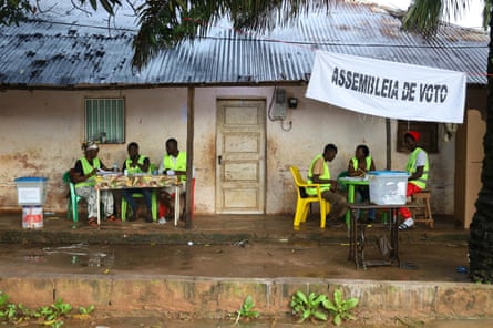 New constitution in Guinea-Bissau will undermine democracy, opponents say New constitution in Guinea-Bissau will undermine democracy, opponents say