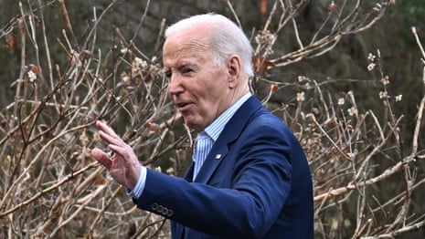 Gaza ceasefire before Ramadan 'looking tough', says Biden – video