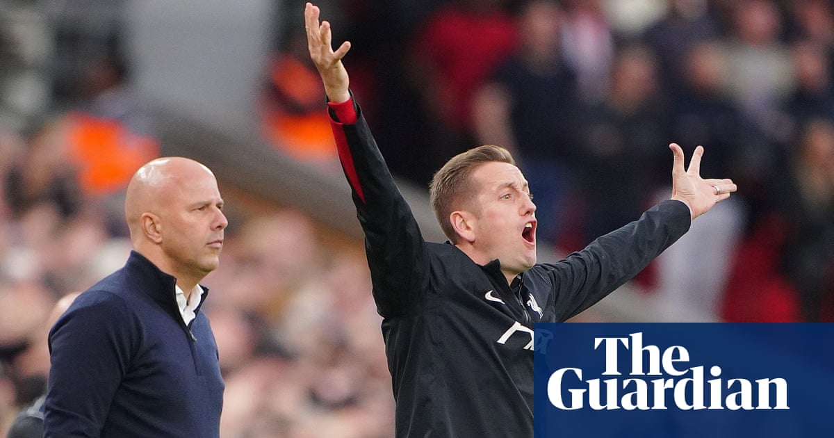 Liverpool set-piece coach Aaron Briggs leaves club after defensive struggles