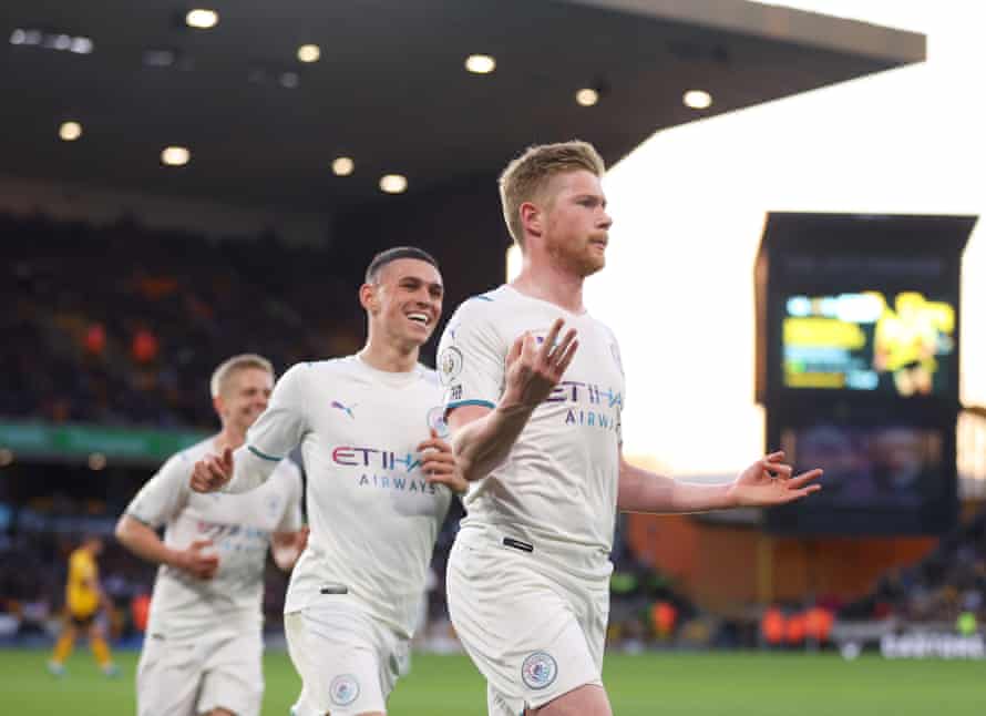 Kevin De Bruyne celebrates after scoring Manchester City's third goal and hat-trick.