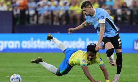 Brazil struggled to handle the physicality of Uruguay in the Copa América quarter-finals.
