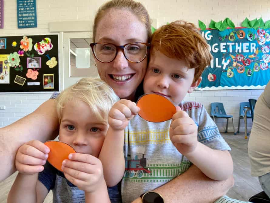 Samantha Smith with her children Zeke (3) and Raph (2)