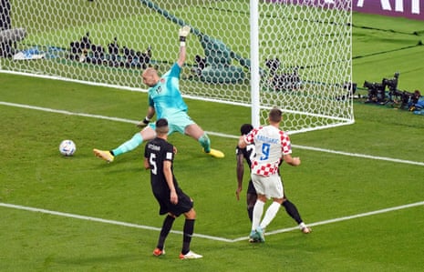 Croatia v Canada: World Cup 2022 – live | World Cup 2022 4 Kramaric see's his goal ruled out for offside.