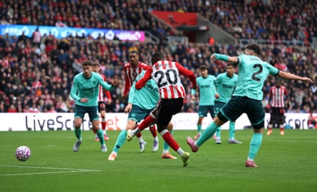 Nordi Mukiele fires Sunderland into a first-half lead.