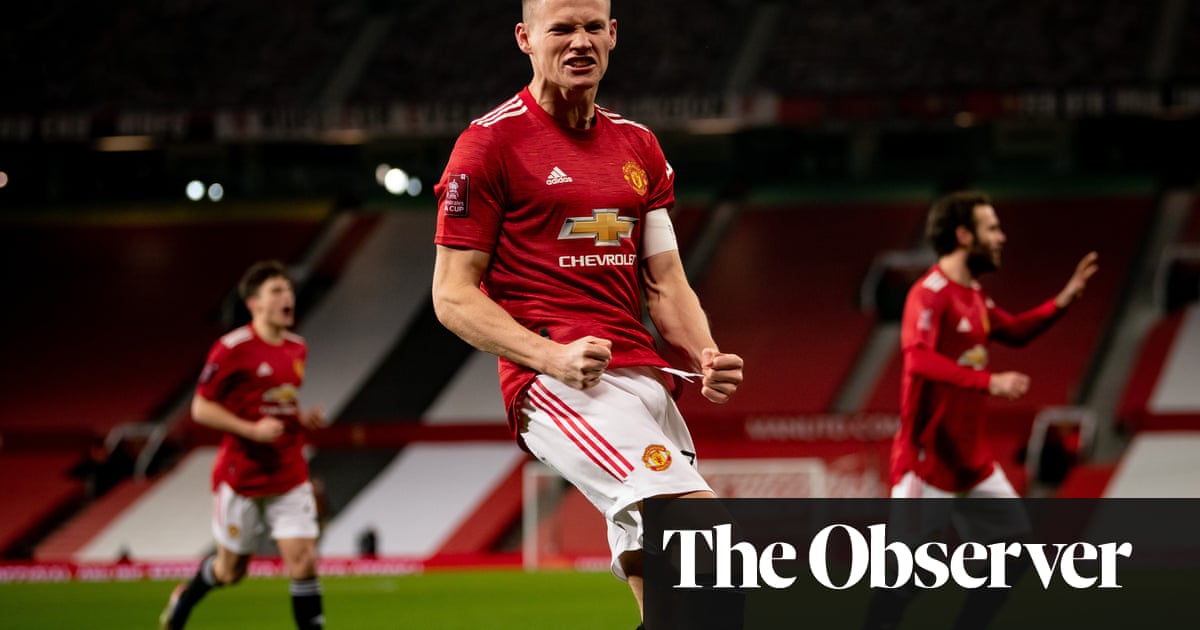 Scott McTominay keeps his head to guide Manchester United past Watford