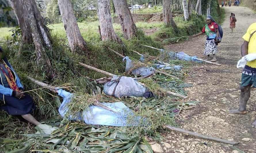 The bodies of victims of sorcery murders in Karida, in PNG’s highlands, in 2019. 10 women, six children and two unborn babies were killed.