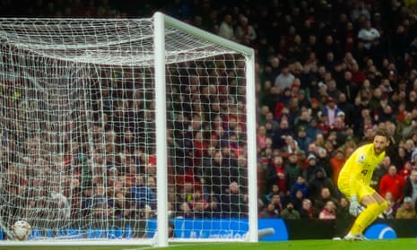 Hugo Lloris of Tottenham Hotspur watches the ball after Fred of Manchester United scored a goal to make the score 1-0.