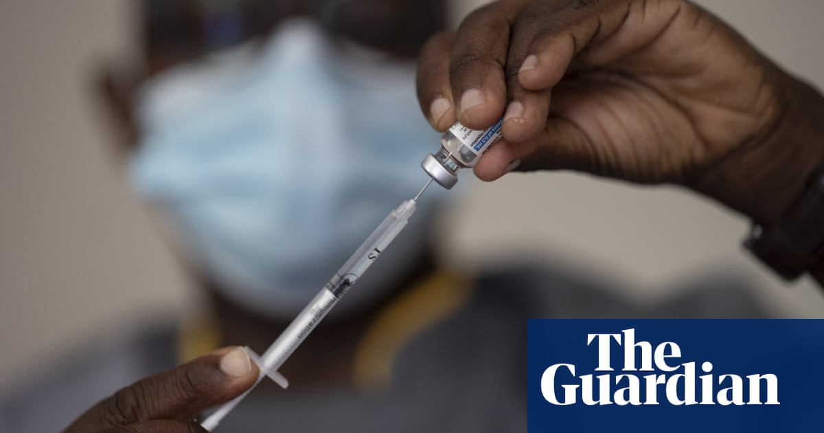 WHO condemns rush by wealthy nations to give Covid vaccine booster