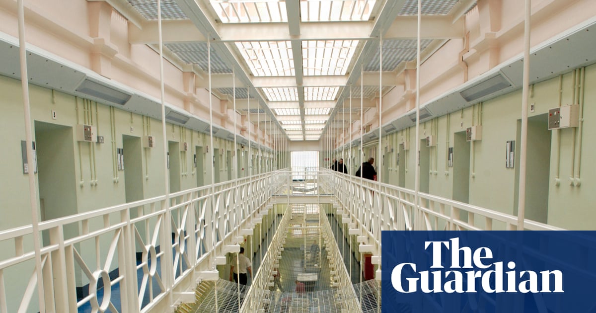 Burnham’s prison plans could raise risk of mistaken releases, union warns