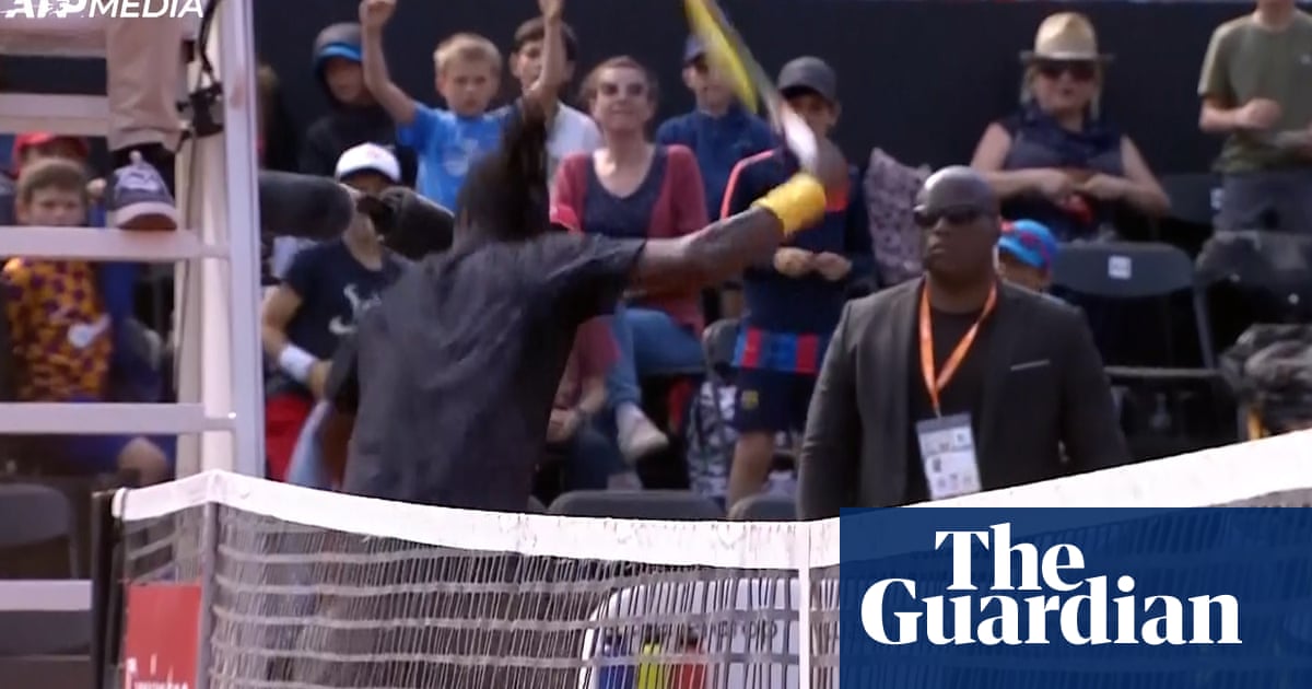 ymer-disqualified-from-lyon-open-after-smashing-hole-in-umpire-s-chair-video