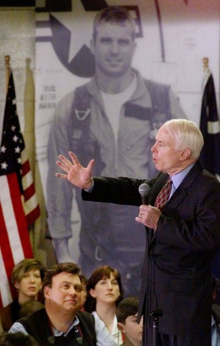 McCain runs for president, South Carolina 2000.