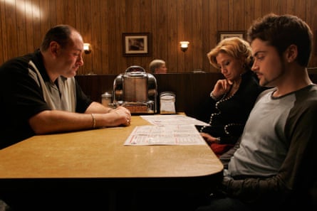 James Gandolfin, Edie Falco and Robert Iler in The Sopranos