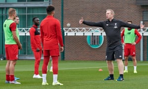 Thomas Grønnemark works with Liverpool’s players last season.
