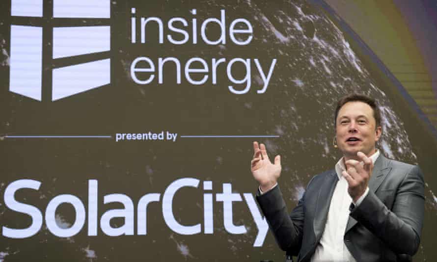 Lawsuits tangle Musk’s clean energy company SolarCity.
