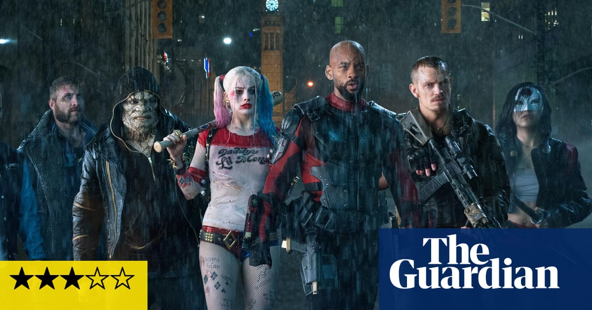 Suicide Squad Review Operatic Silliness As Dc S Bandits