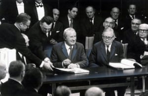 Edward Heath signs the common market treaty of accession, Brussels, 1973