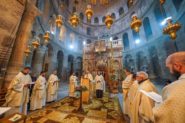 Cardinal Pizzaballa leads mass in a church with lots of gold decoration