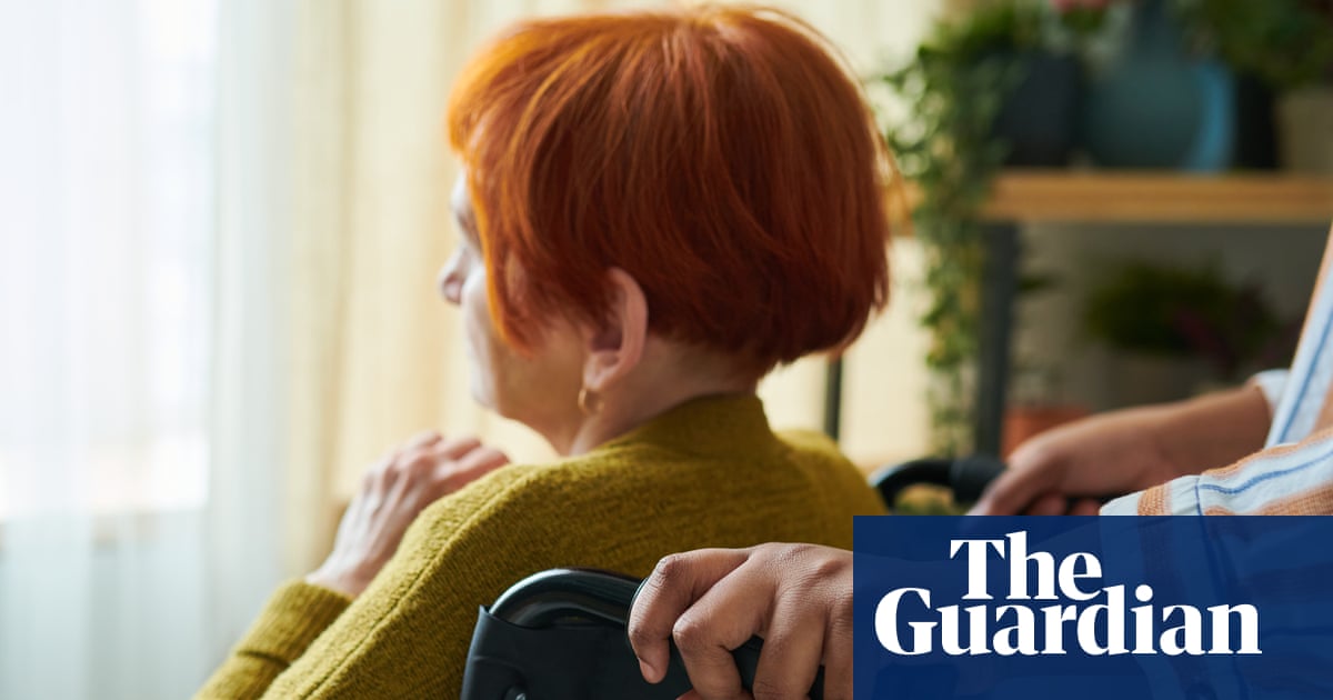 DWP to reassess hundreds of thousands of cases in carer's allowance scandal