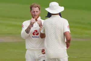 Stokes celebrates taking Brathwaite for 75.