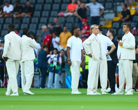 Tottenham’s pre-match garb today …