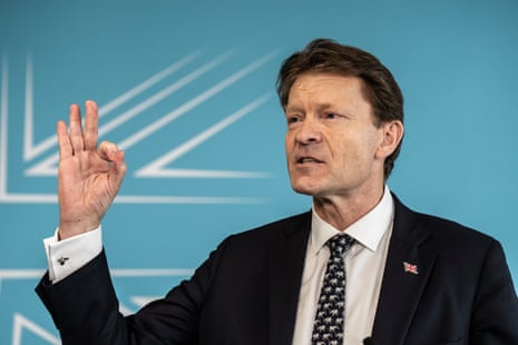 UK ‘will not be drawn into wider war’ over Iran, says Starmer as he announces £53m to help with heating oil costs – UK politics live