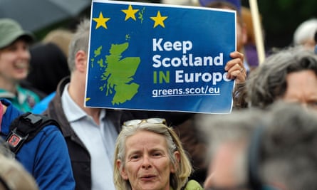 Pro EU campaigners in Edinburgh