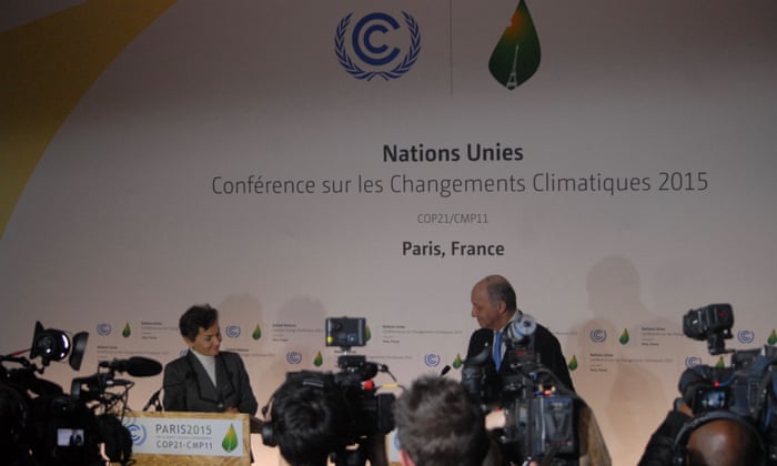 Christiana Figueres (left), executive secretary of the UN Framework Convention on Climate Change, and Laurent Fabius (right), president of the Paris climate talks and the French foreign minister.
