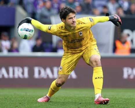 Thibaut Courtois hết lời khen ngợi tân binh Senne Lammens của M.U 2 Manchester United seal €21m deal for goalkeeper Senne Lammens | Manchester  United | The Guardian