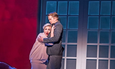 Sasha Cooke (Marnie) and Daniel Okulitch (Mark Rutland) in ENO’s production of Marnie by Nico Muhly at the London Coliseum.
