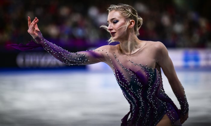 ice skater dress changes color Part 2: Figure skating dress colour change : r/FigureSkating