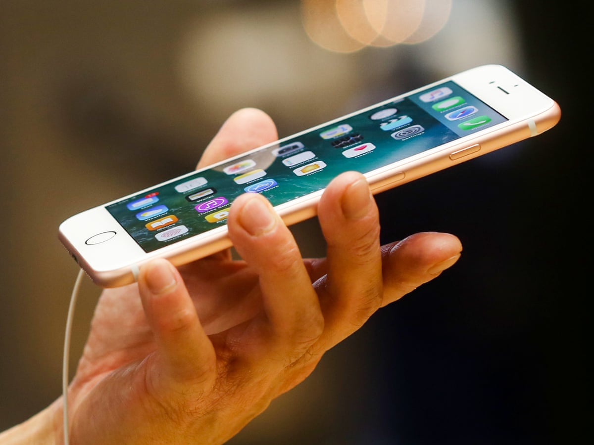 Supreme Court Bans Police Access To Phone Records Without A Warrant Us Supreme Court The Guardian