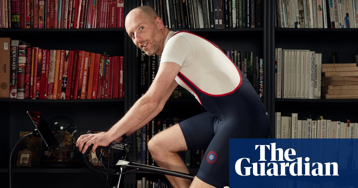 I M Riding Le Tour In My Spare Room The Indoor Cycling Revolution Life And Style The Guardian