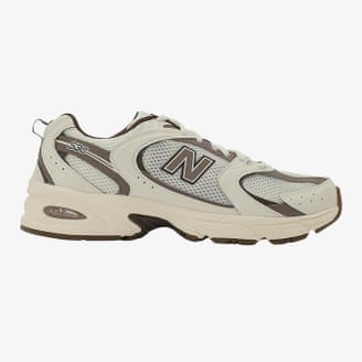 New Balance 530 trainers