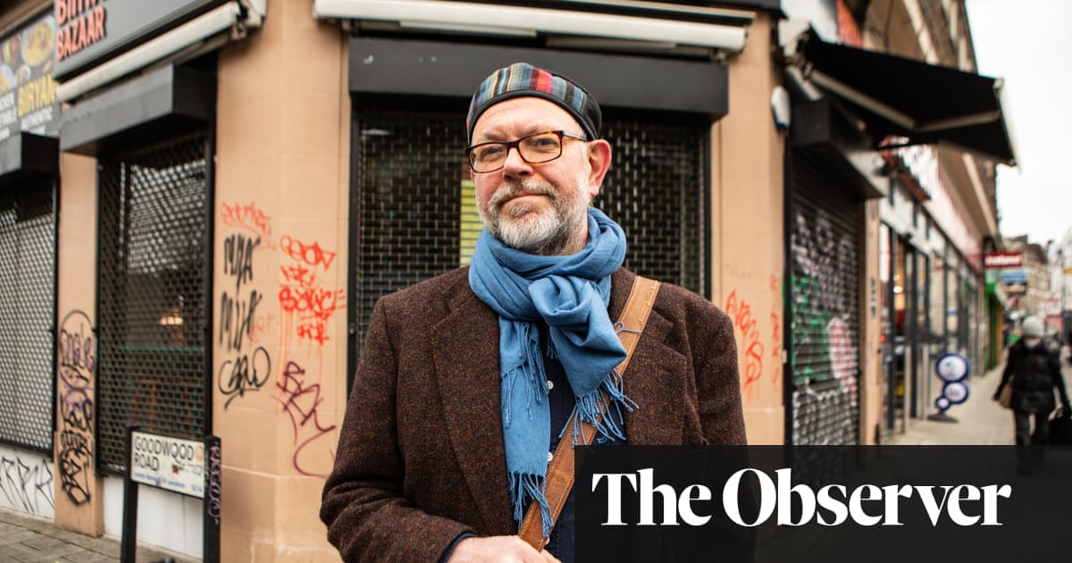 Francis Spufford: ‘I felt that to call myself a writer would be a boast’