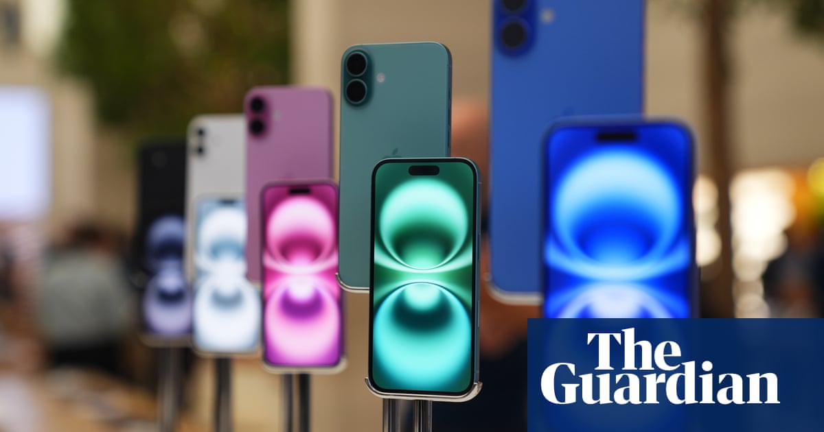 Apple facing near-£3bn UK lawsuit over cloud storage ‘monopoly’ Apple facing near-£3bn UK lawsuit over cloud storage ‘monopoly’