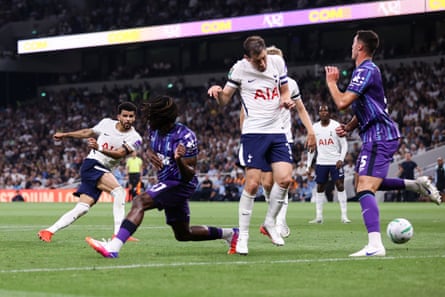 Dominic Solanke displays textbook technique to double Tottenham’s advantage