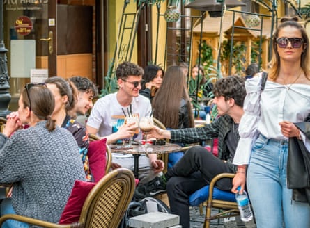People at an outdoor cafe